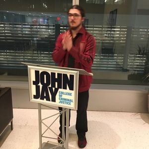 Meet your Posher, Tyler